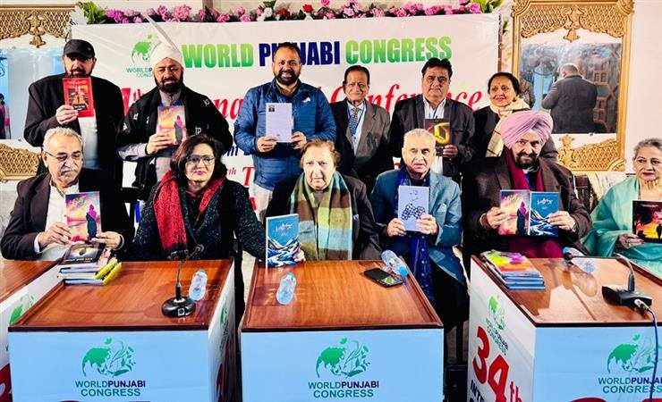 World Punjabi Conference Lahore: Punjabi language is more threatened by its own people than by foreigners : Fakhar Zaman