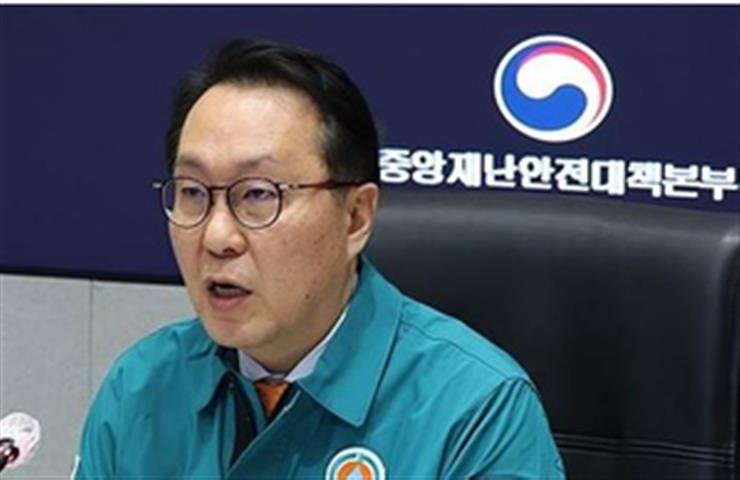 S. Korea calls on doctors' groups to resume talks with government