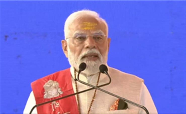 PM Modi lays foundation stone of cancer hospital in MP's Bageshwar Dham