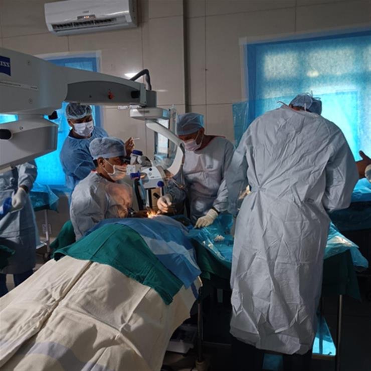 Army doctors conduct 350 cataract surgeries on veterans at Bengal camp