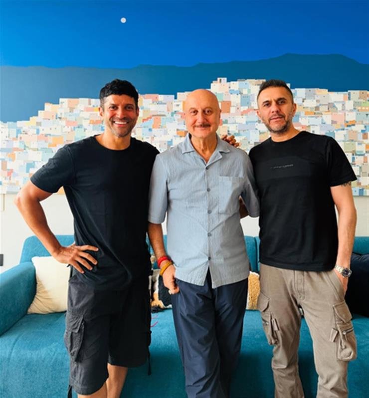 Farhan Akhtar's Excel Entertainment comes on board Anupam Kher's 'Tanvi The Great'
