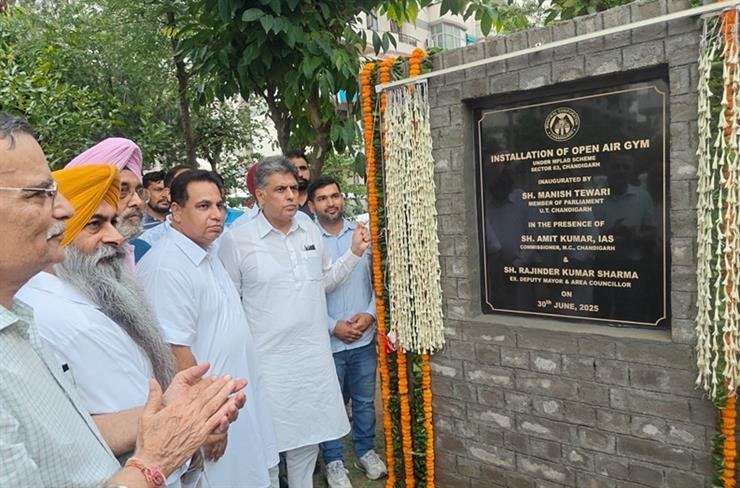 MP Manish Tewari Inaugurates Open Air Gym at 3BHK, Sector 63, Chandigarh