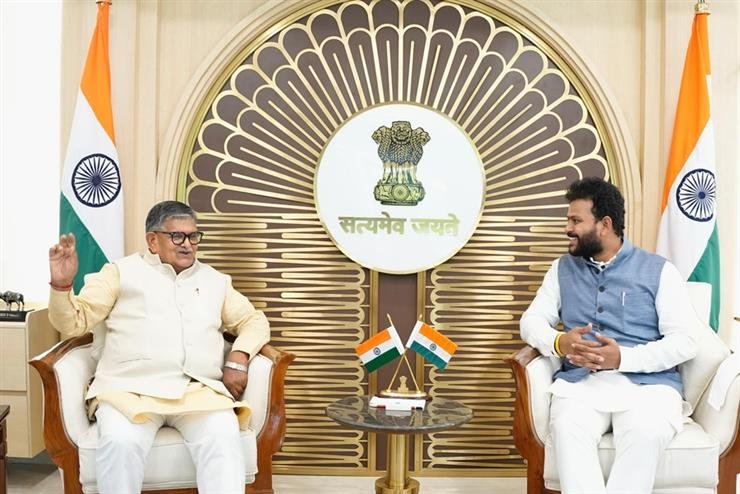 Punjab Governor Meets Union Civil Aviation Minister to Discuss Enhanced Connectivity at Chandigarh Airport