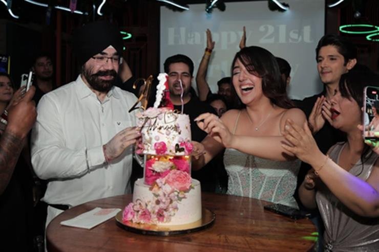 BB 19: Ashnoor Kaur's parents react to her ugly fights, says "Thought of pulling her out of the show"