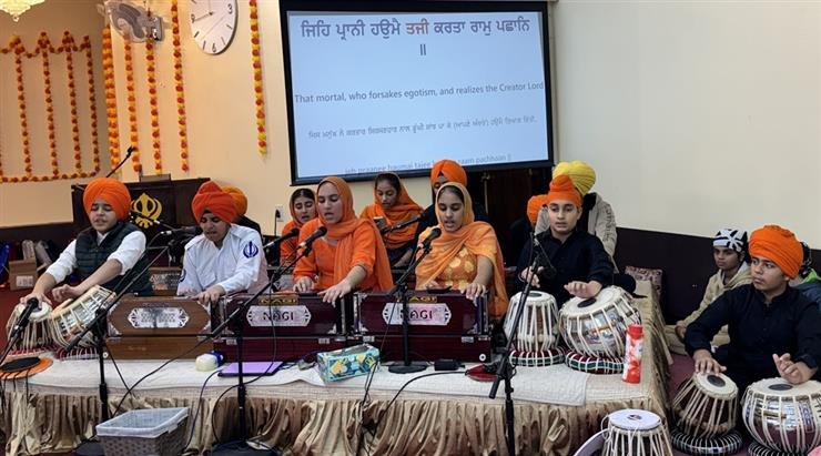 Dayton Gurdwara Sahib Honors 350th Martyrdom Anniversary with Inspiring Youth-Led Salok Mahala 9 Recitation