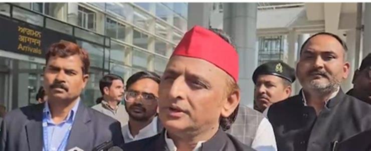 SP chief alleges vote manipulation through SIR, criticises govt over protest incident